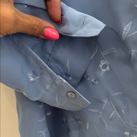 Cottagecore 90s Vintage Floral Blue Embroidered Floral Button Up Shirt - Picture 2 of 4